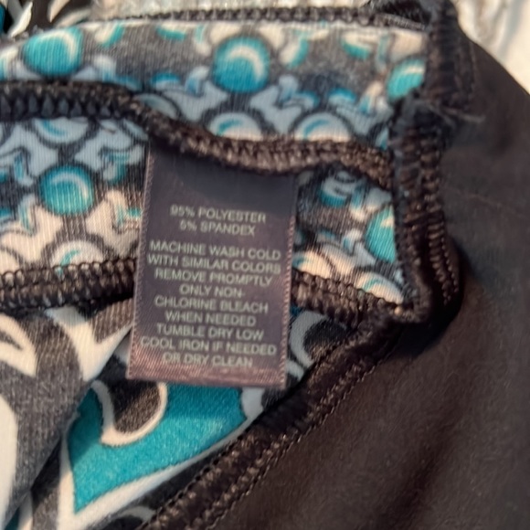 WHBM long sleeve top. Black, white, teal. - Picture 5 of 5